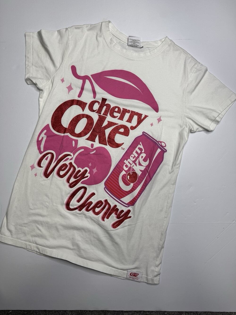 Skinnydip x Coca Cola Cherry Coke T Shirt Womens Small White Glitter Graphic
